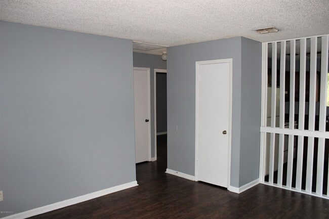 Photo - 5136 Westchase Ct