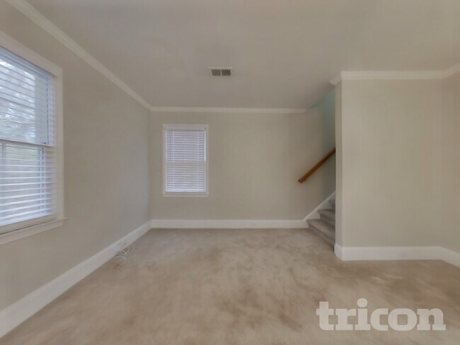 Photo - 100 Legend Creek Ln