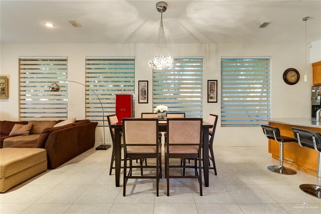 Photo - 15 S 43rd St