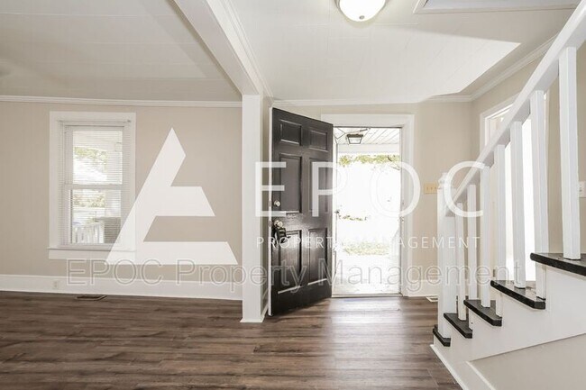 Photo - 319 Hall Ave