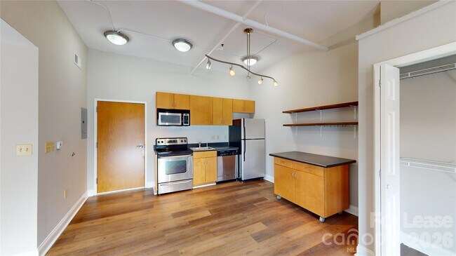 Photo - 715 N Church St Unit 212