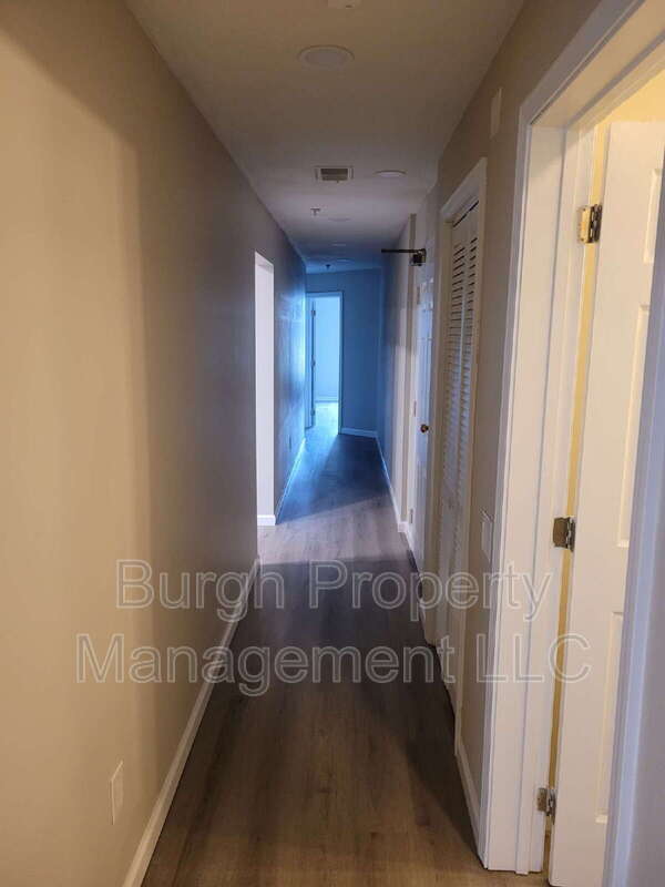 Photo - 118 W 8th Ave Unidad 2A