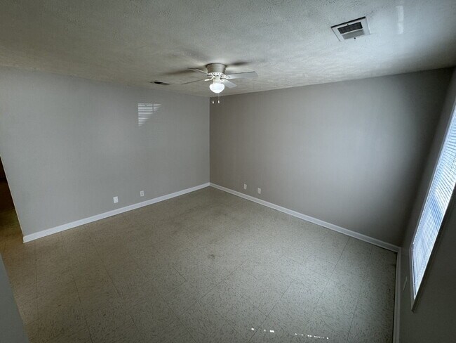 104 A TENNESSEE AVE
