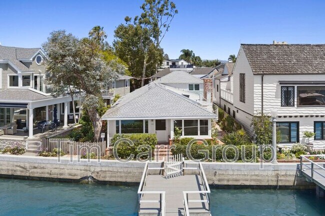 Building Photo - 112 S. Bayfront