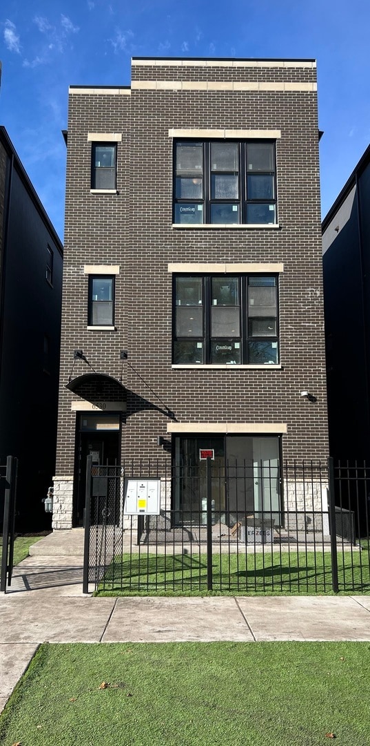 Building Photo - 6530 S Maryland Ave Unit 2