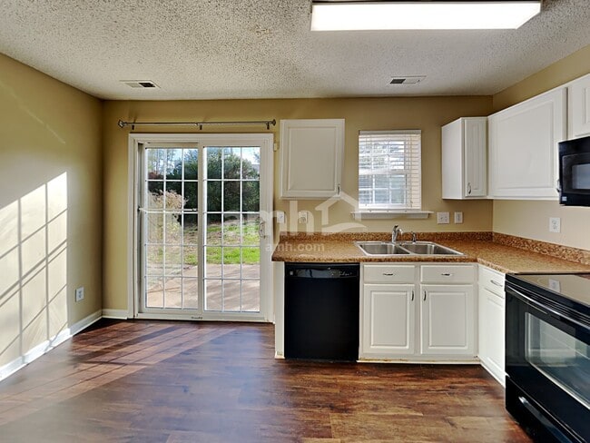 Photo - 104 Indian Overlook Ct