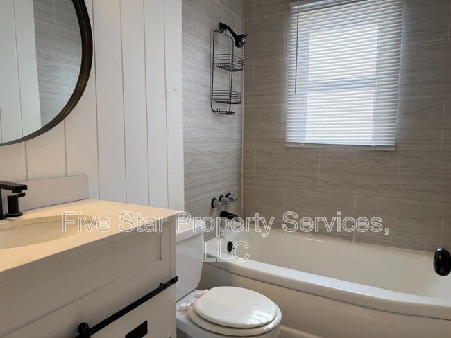 Photo - 3036 Louise Ln