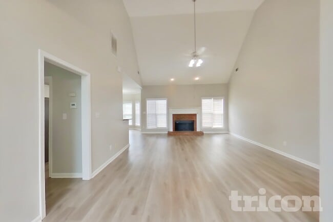 Photo - 115 Victor Ln