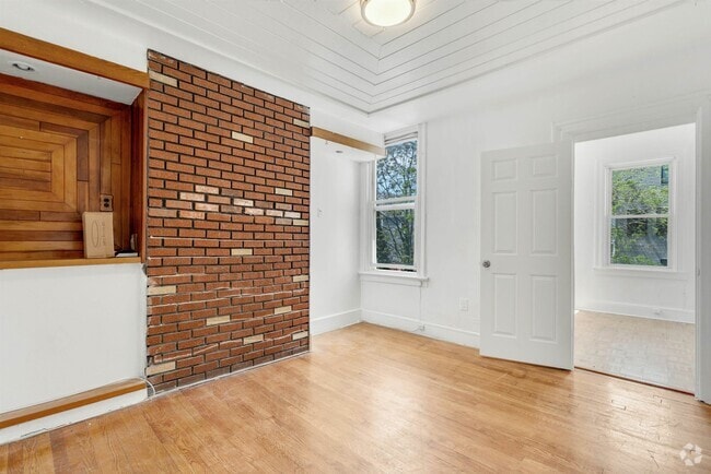 Building Photo - 17 Hancock Ave Unit 2 Rental