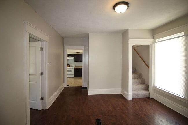 Photo - 3 Bedroom, 1.5 Bath Home – Swan Neighborho...