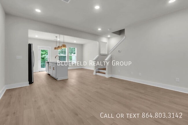 Photo - 406 E Parima Ct