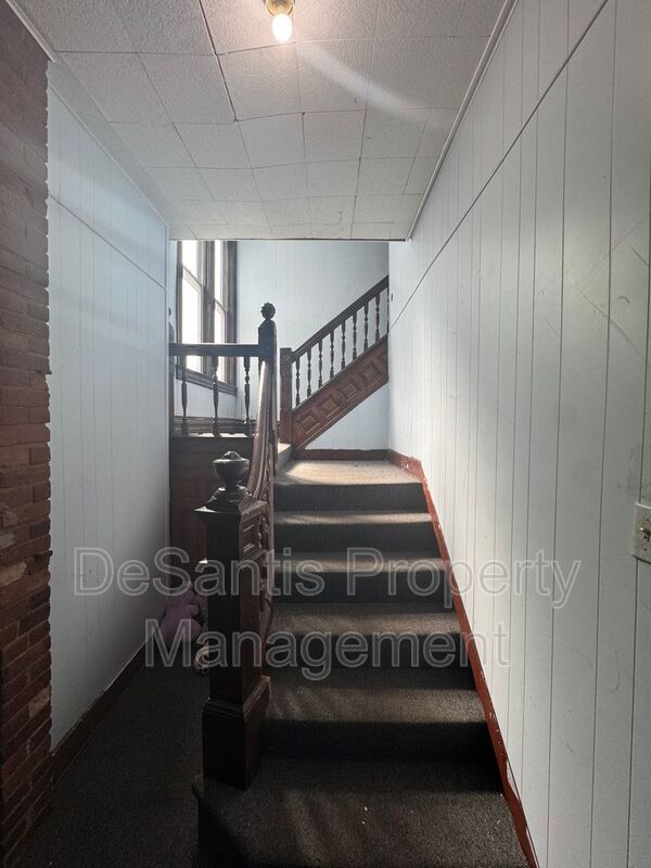 Photo - 5498 Hayes St Unidad #2