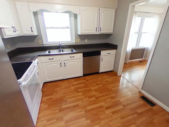 Photo - 7545 Fox Fern Dr