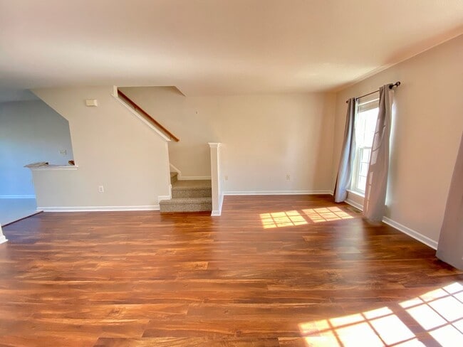 Photo - 2703 Equestrian Dr