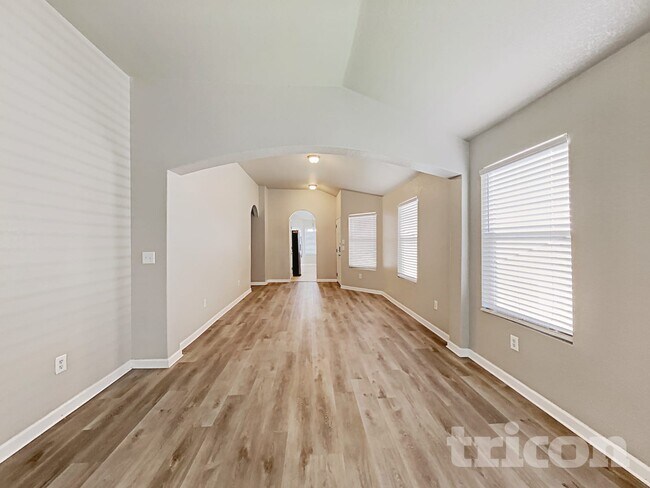 Photo - 9822 Vandenberg Way