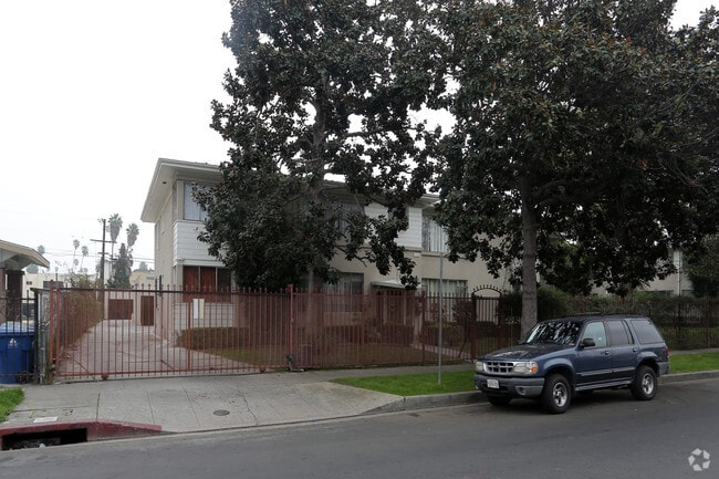 Primary Photo - 1206 S Bronson Ave