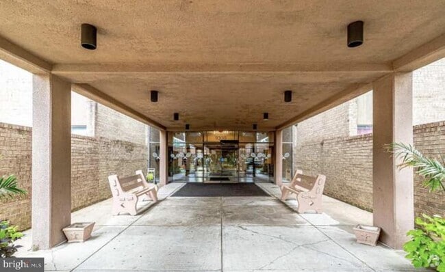 Building Photo - 9200 Edwards Way Unit 907 Rental