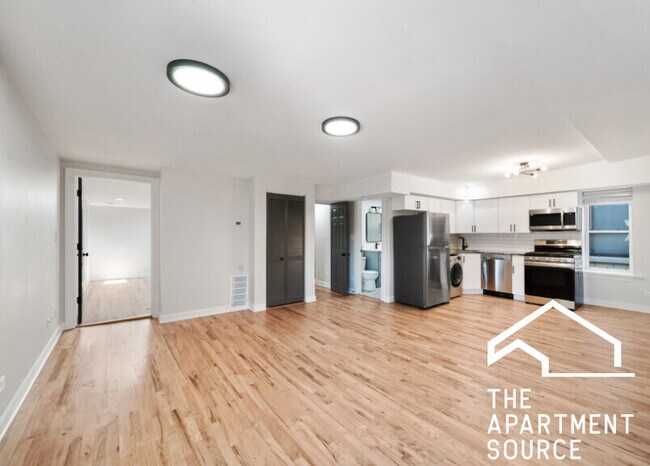 Photo - 1112 W 18th St Unit 4R