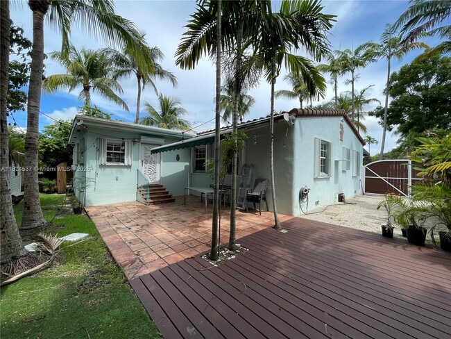 Photo - 2280 SW 20th St