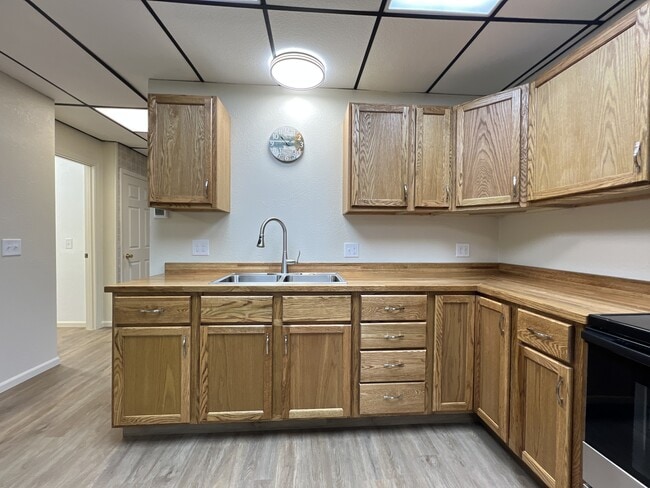 Photo - 2795 Jackson St