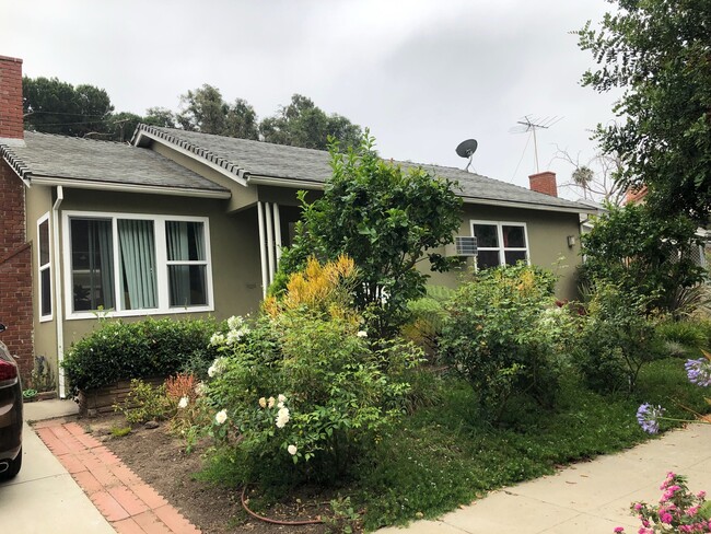 Building Photo - 7100 Ramsgate Ave Unit 7098 Rental