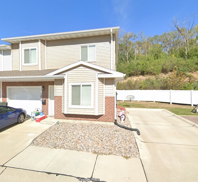 Building Photo - 1859 Red Bertrand Ct