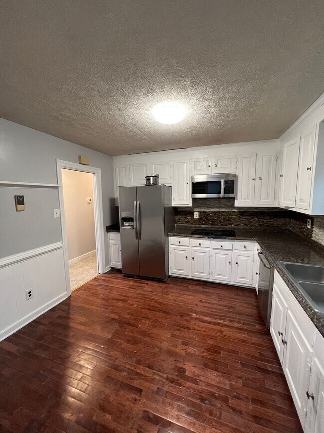 Photo - 7337 Clark Circle