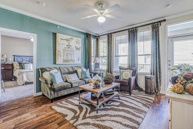 Photo - Cypress Lake at Stonebriar Apartments