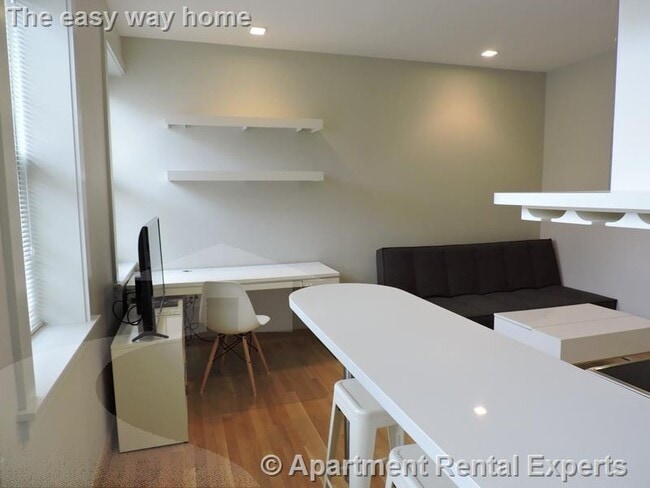 Photo - 115 Mt Auburn St Unit #32