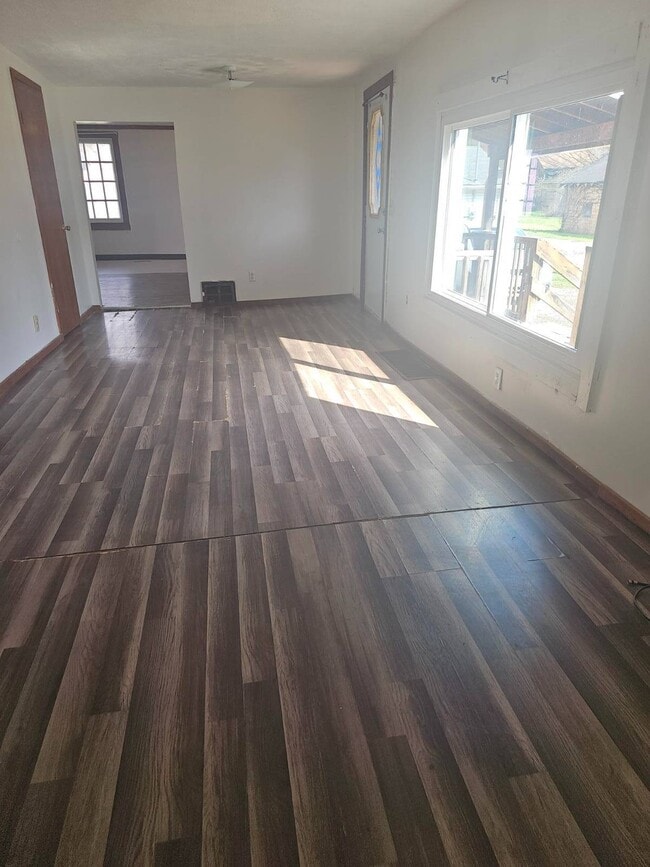 Photo - 2736 Applehill Ave SE