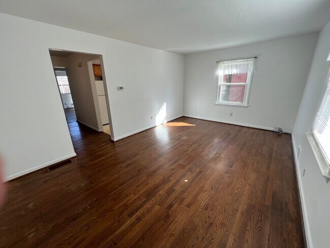 1705 Carolyn Dr Unit 1