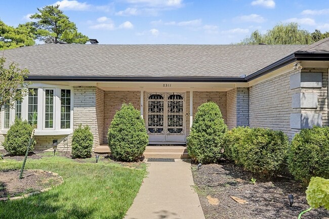 Photo - 8311 Juniper Ln