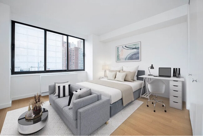 Photo - 301 E 94th St