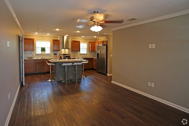 Axiom Apartments