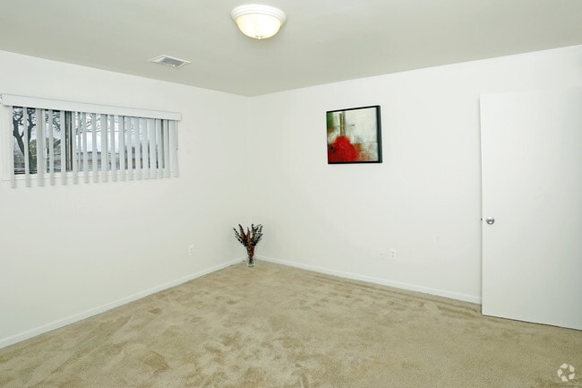 Two Bedroom - 2nd Bedroom - Campbell Row Apartments