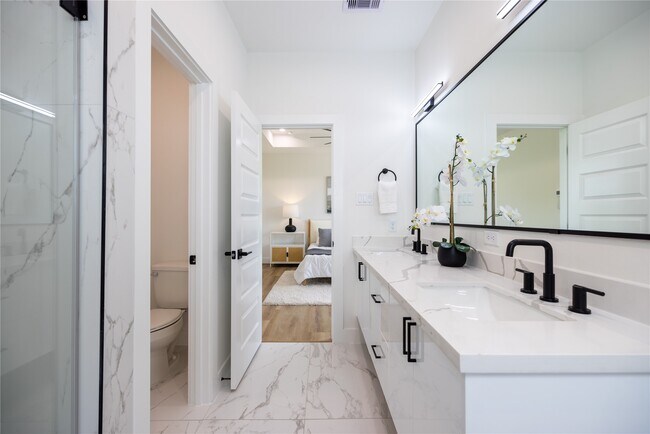 Photo - 4010 Yellowstone Blvd