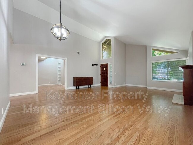 Photo - 2261 Plummer Ave