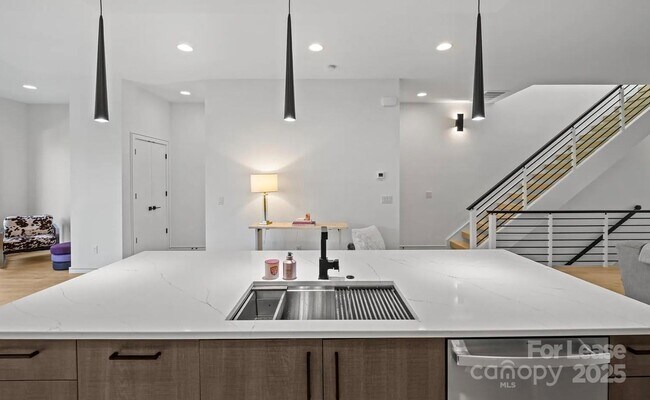 Photo - 2712 N Davidson St