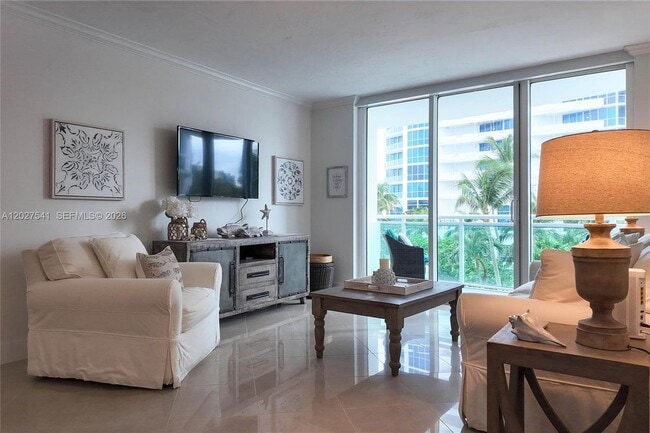 Photo - 3001 S Ocean Dr Unidad 319