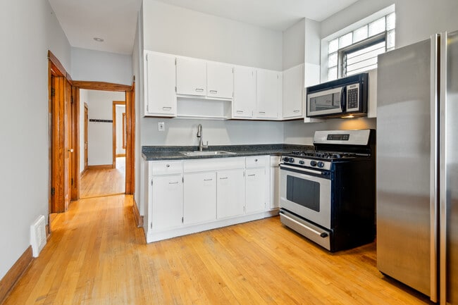Photo - 4737 N Kildare Ave Unit 2