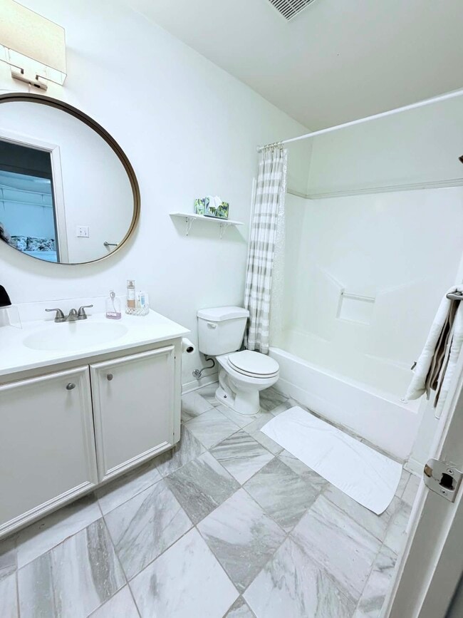 Photo - 2522 Wordsworth St