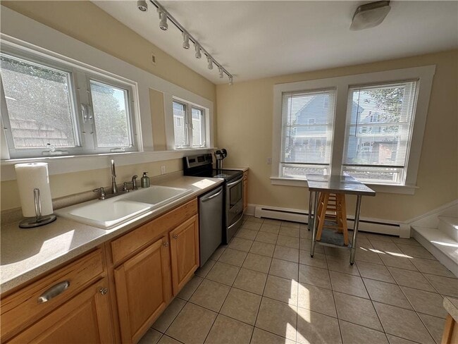 Photo - 49 Connection St