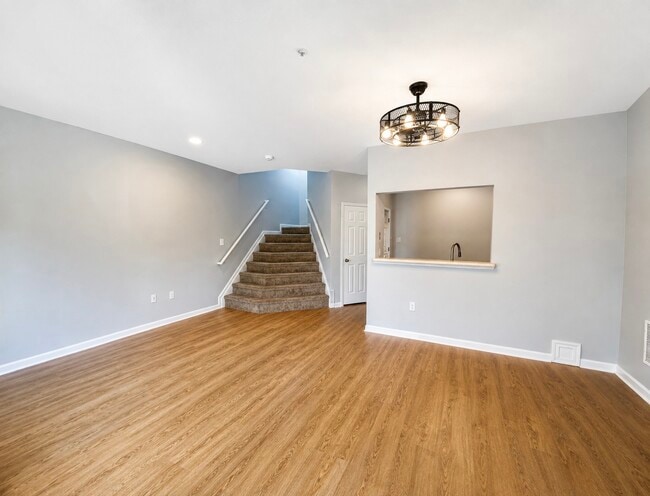 Photo - 331 Assembly Point Ct
