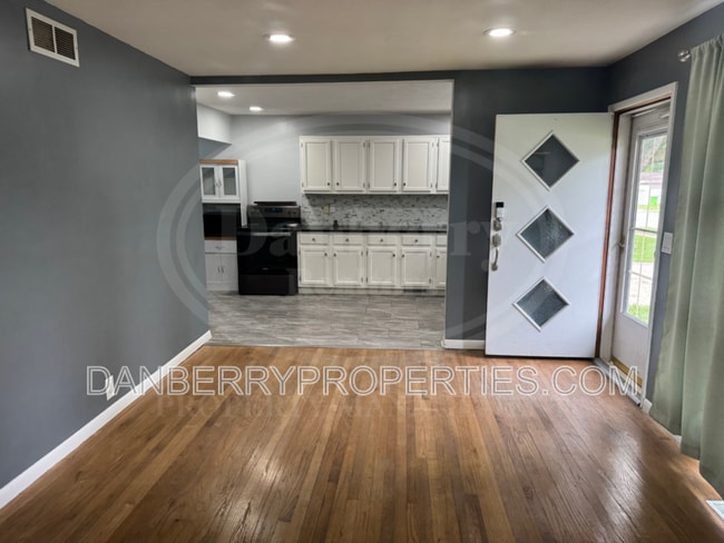 Photo - 234 Lexington Ave