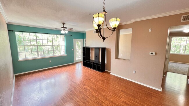 Photo - Charming 2-Bedroom Condo in Gated Metrowes...