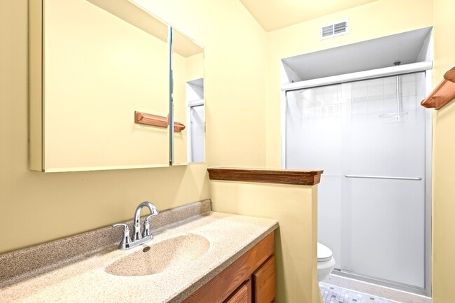Photo - 1472 Carol Ct Unit 1A