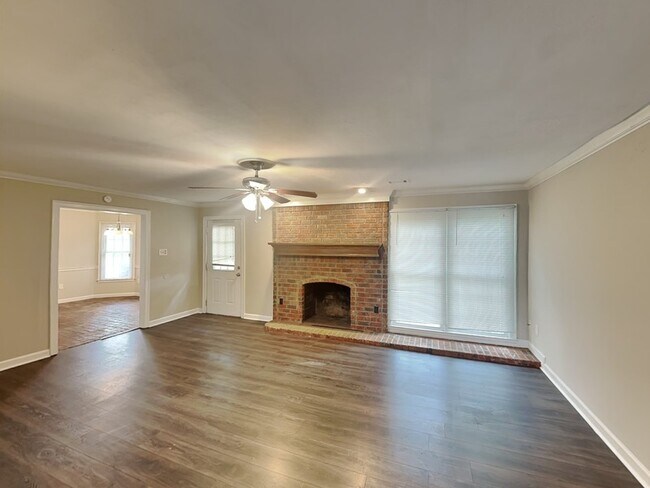 Photo - 344 Locust Grove Dr