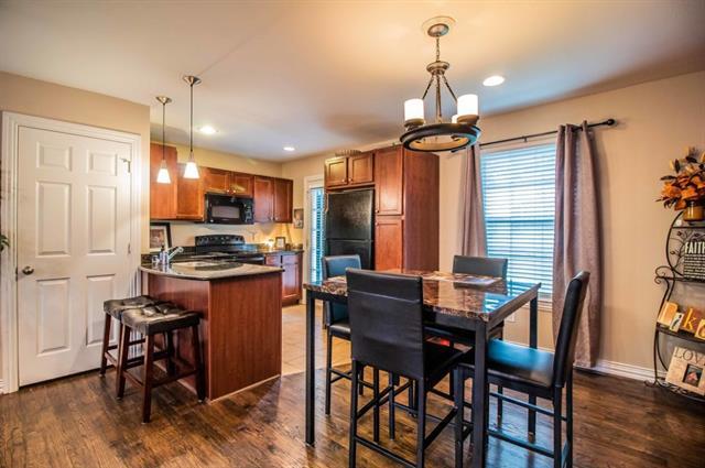 Photo - 2824 Minert St