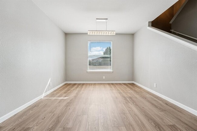 Photo - 429 Atlantis