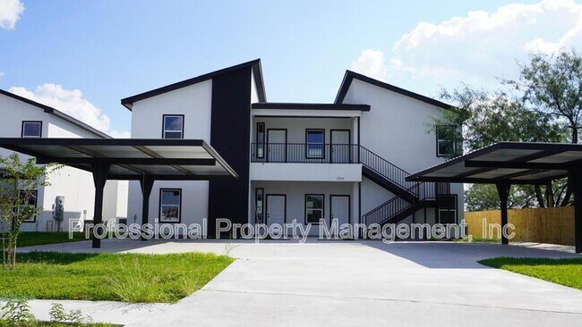 Photo - 2909 Bravo Rd Unit A